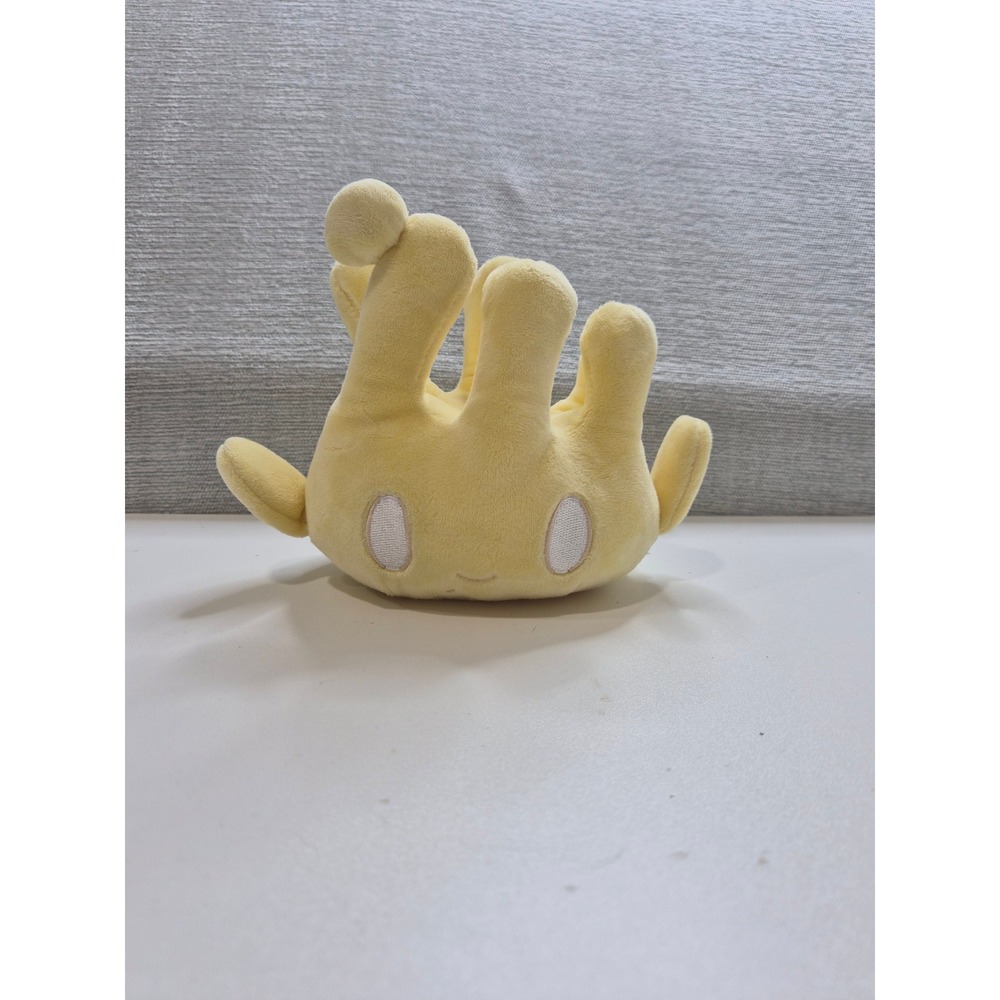 Pokémon Center Milcery Poké Fairy Type Splash of Milk Stuffed Plush Toy Yellow